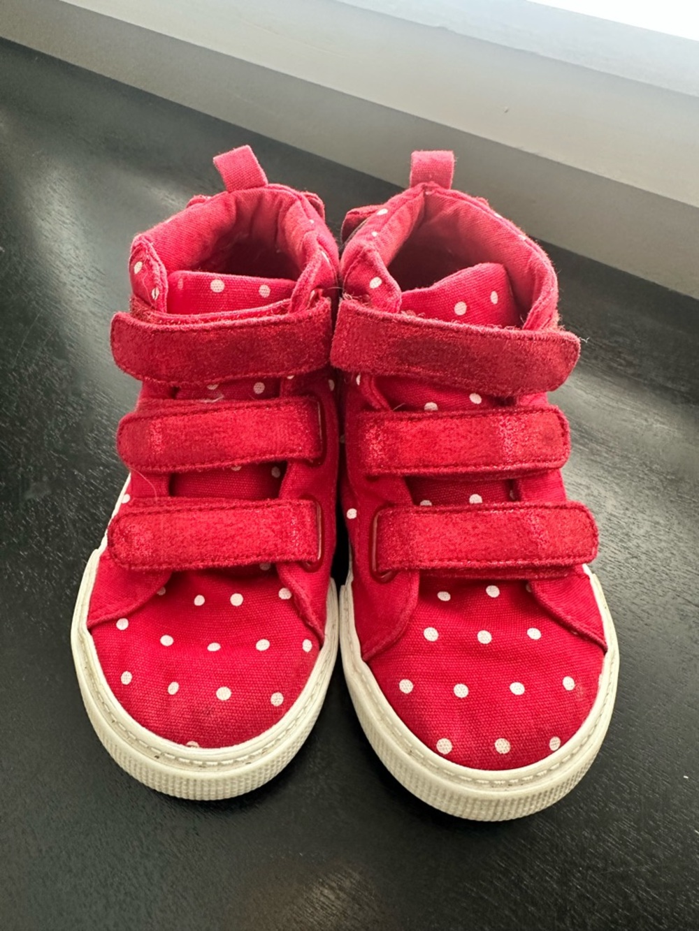 Minnie Mouse GAP Kids Disney Black Sneakers with Red Bow Accents